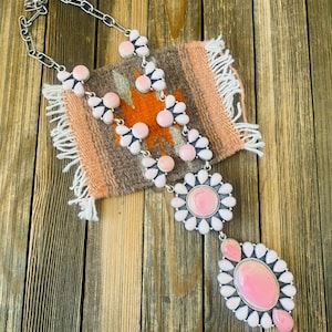 Navajo Queen Pink Conch Shell And Sterling Silver Cluster Necklace