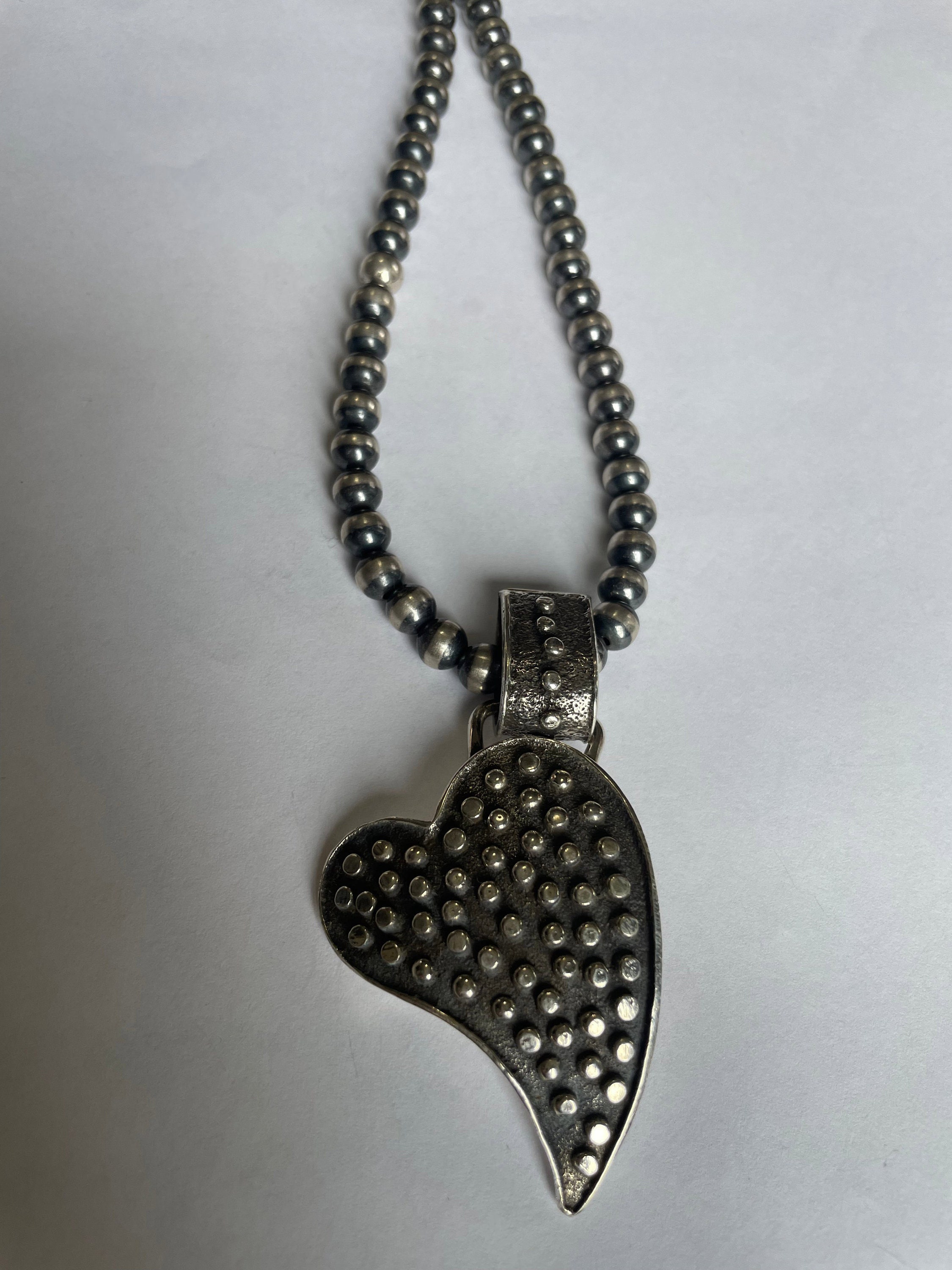 ネックレス・ペンダント Numbering Navajo Symbol Heart Pendant Necklace #6762 SA5B006 S.E. Native American Navajo Sterling Silver Heart Pendant