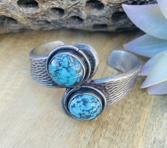 Vintage Navajo Kingman Turquoise & Sterling Silve… - image 1