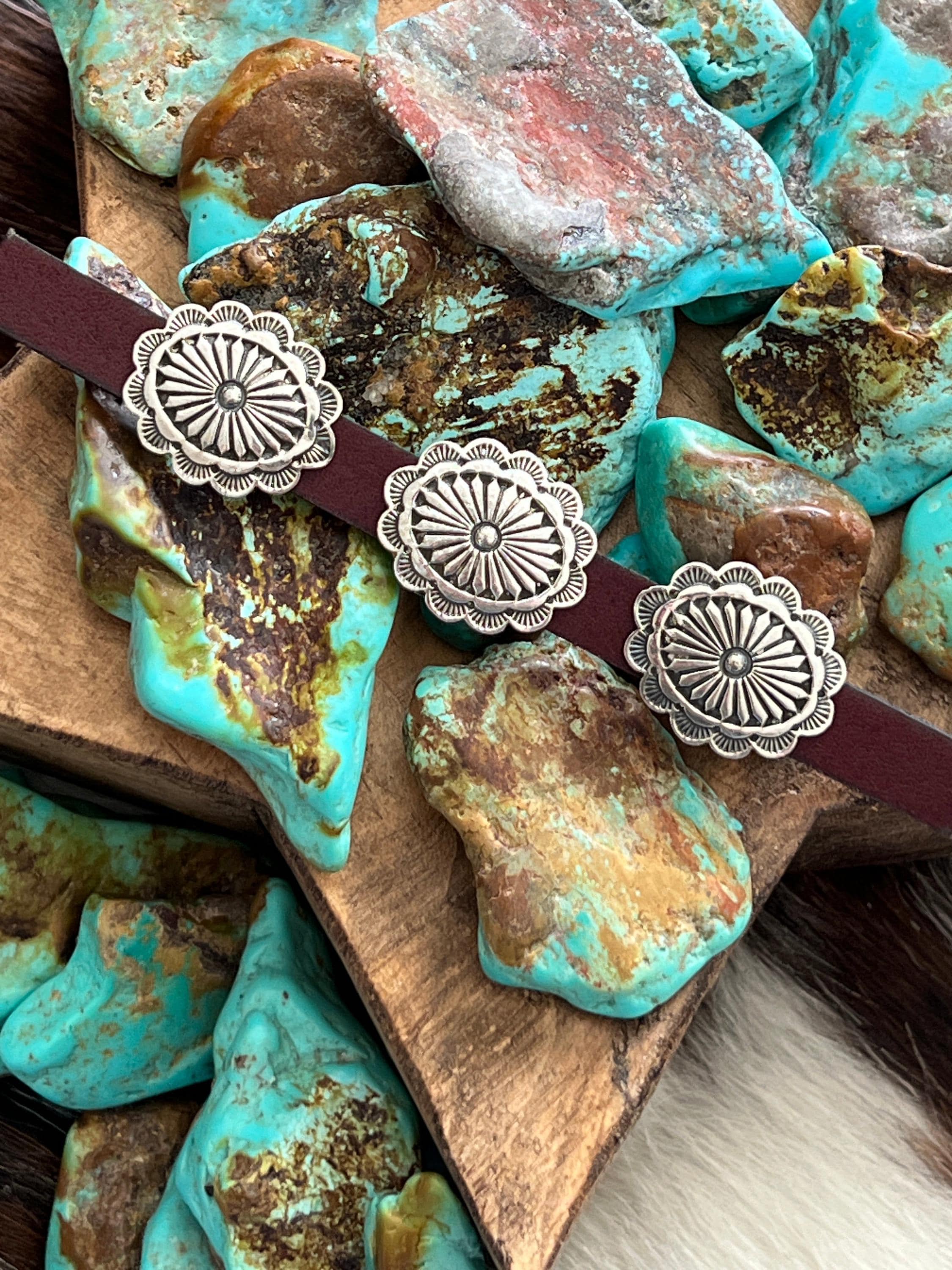 2 SUPERBES CONCHOS VINTAGE 1 ARGENT STERLING superposé ~ bride