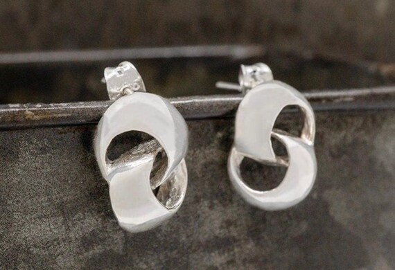 Interlocking Loop Earrings - image 1