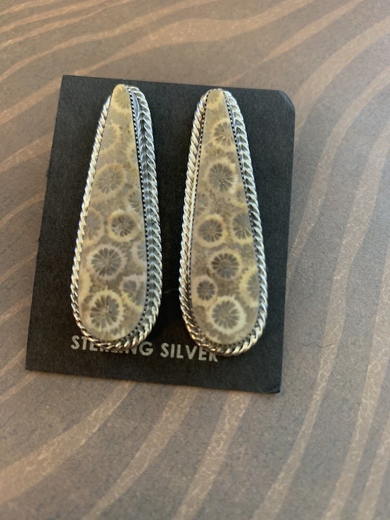 Navajo Fossilized Coral & Sterling Silver Post Ea… - image 1