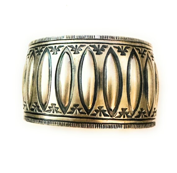 Navajo Hand Stamped Sterling Silver Cuff Bracelet - image 7