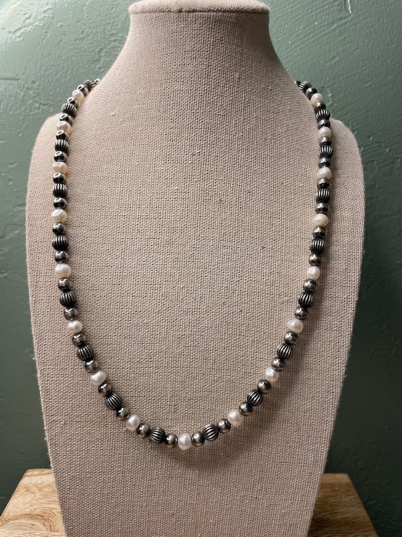 Handcrafted Sterling Silver and Freshwater Pearl … - image 1