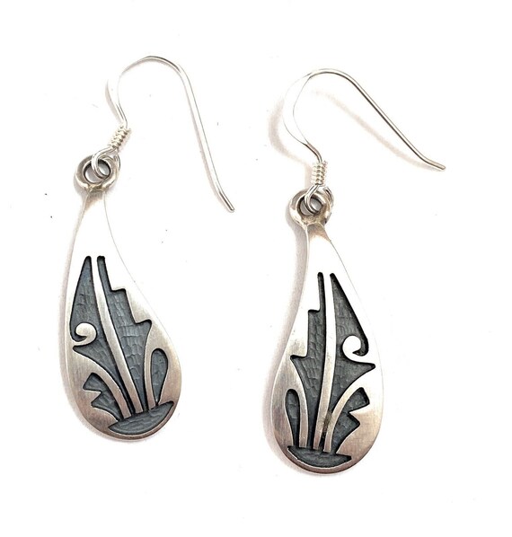 Hopi Overlaid Sterling Silver Dangle Earrings - image 7