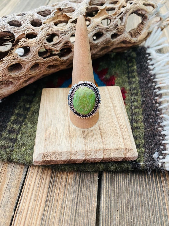 Navajo Green Turquoise & Sterling Silver Ring - image 5