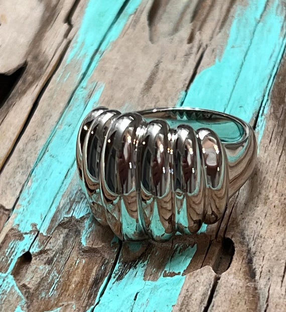 Bubble Dome Statement Ring Size 9 - image 1