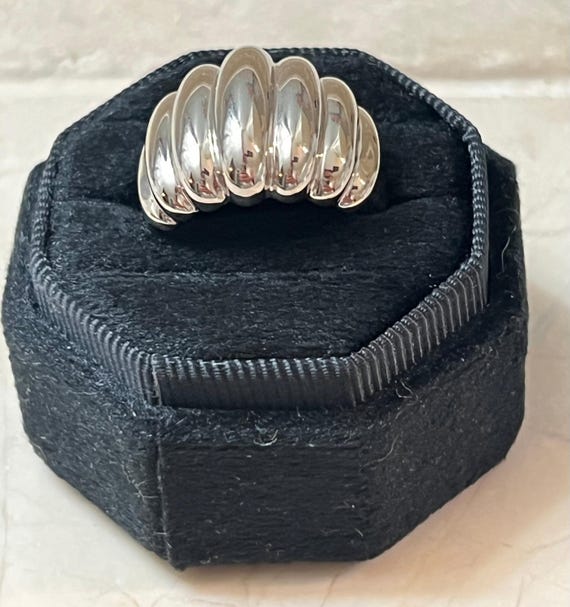 Bubble Dome Statement Ring Size 9 - image 3