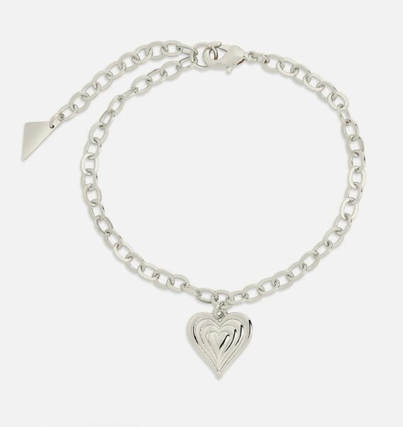 Beating Heart Charm Bracelet - image 4