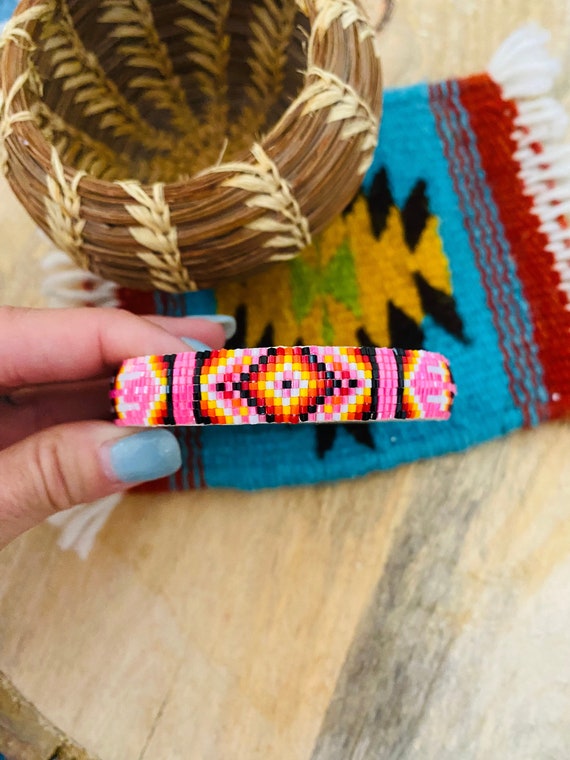 Navajo Made Beaded Leather Bangle Bracelet - image 6