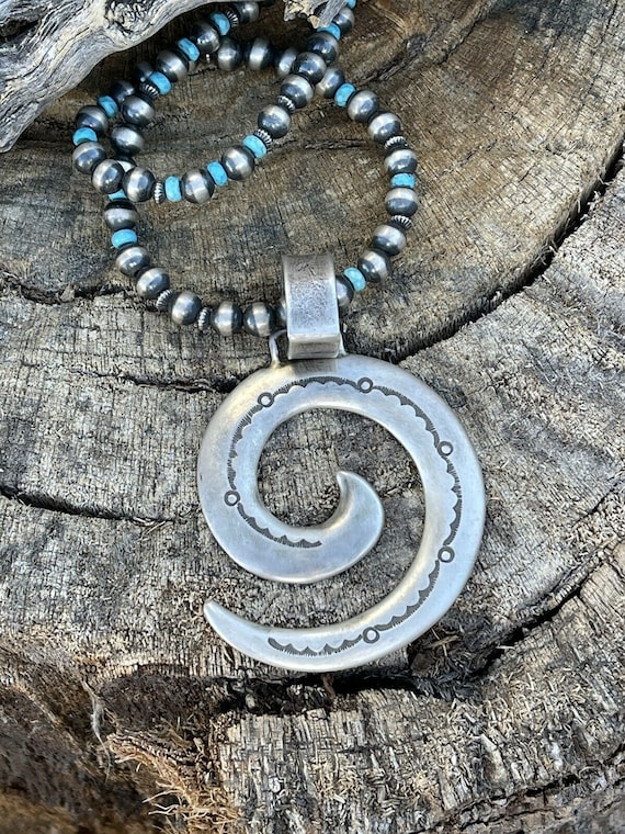 Sweet Navajo Sterling Silver Swirling Heart Necklace Native American Sweet Navajo Sterling Silver Swirling Heart Necklace Native American