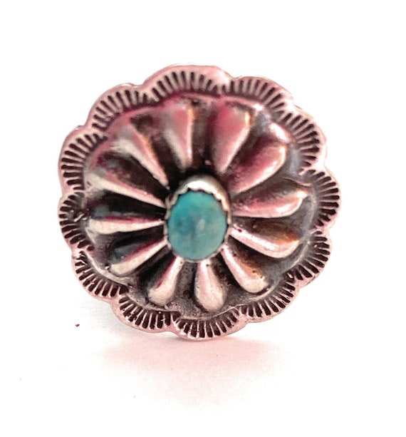 Navajo Turquoise and Sterling Silver Concho Ring - image 8