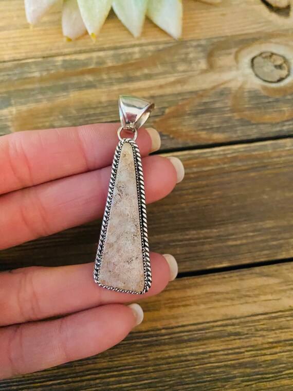 Navajo Sterling Silver & Fossilized Coral Pendant - image 3