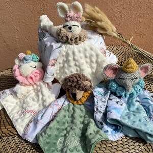 Doudous Crochet et tissu 4 modèles au choix Licorne, Lapin, Lion, Éléphant Personnalisables image 1