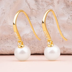 Gold Pearl drop earrings | Pearl earrings for her | Wedding Pearl earrings | Drop earrings | Unique drop pearl earrings for woman | Earrings