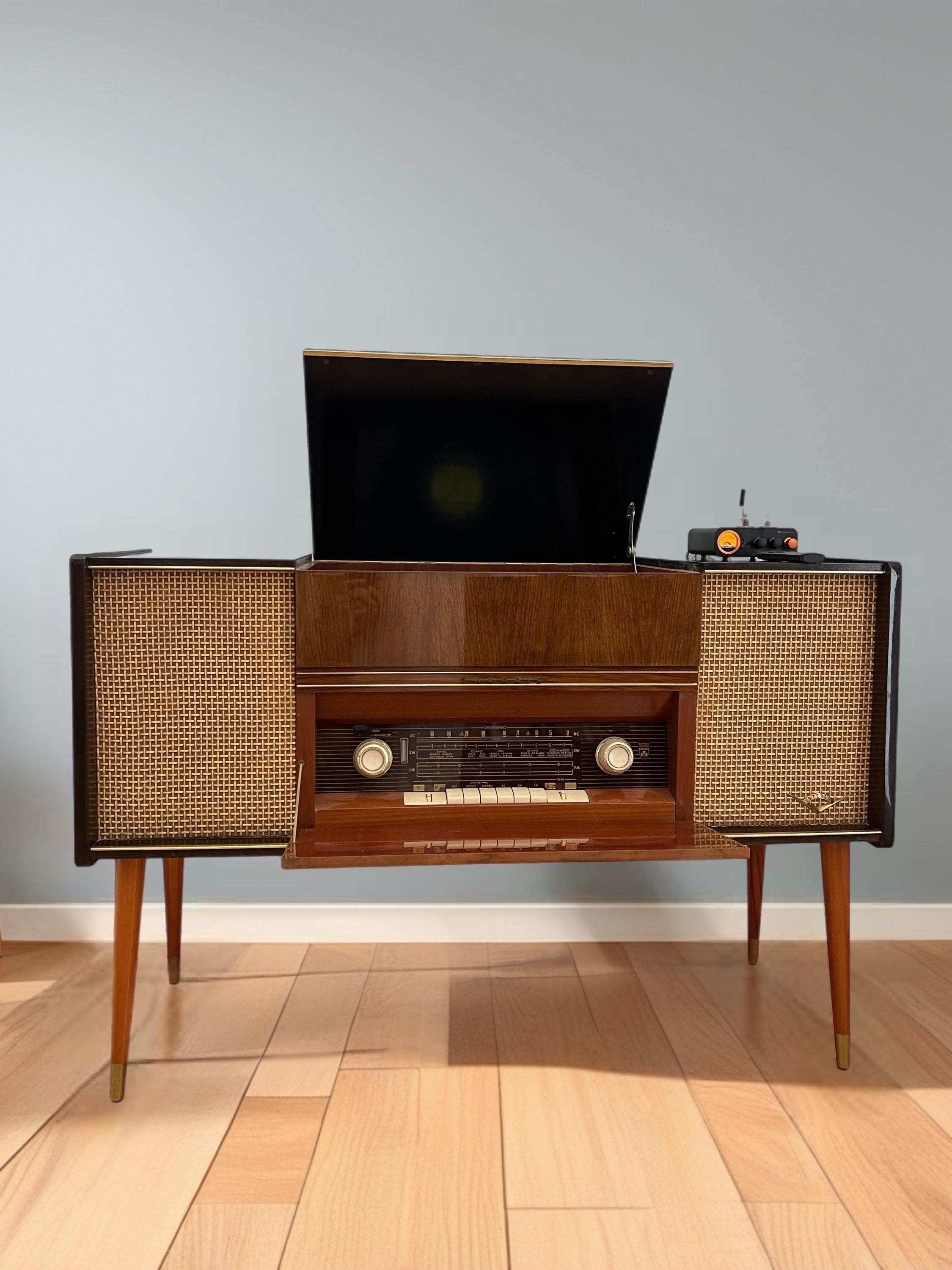 Vintage MCM 1961 Grundig Stereo With Bluetooth and Modern Record
