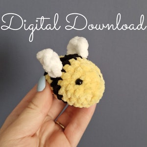 DIGITAL DOWNLOAD crochet pattern for a bumble bee amigurumi pdf