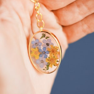 Blue and yellow dried flower key ring / handmade in France / key ring with or without gift packaging image 8