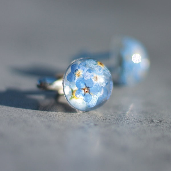 Forget me not cufflinks / Men's groom cufflinks / Resin and forget-me-not men's accessory / Forget me not / Gift for him