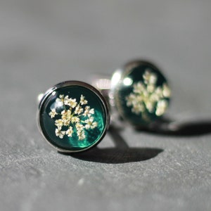 Resin cufflinks / Homme boutons de manchette du marié / Accessoire pour homme résine et dentelle de la reine Anne / Cadeau pour lui VERT FORET