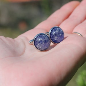 Dandelion with blue resin cufflinks / Accessoire pour homme résine et pissenlit / Boutons de manchette élégants / Cadeau pour lui image 3