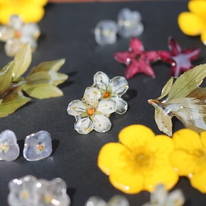 Natural flower earrings - 6 models to choose from - silver ear studs - asymmetrical or assorted ear studs - botanical