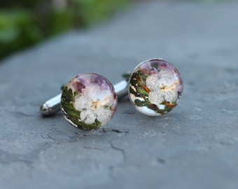 Flowers cufflinks / Men&#39;s cufflinks / Men&#39;s accessory resin and forget-me-not / Gift for him handmade in France