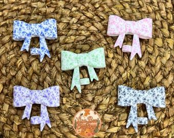 Straw Toppers, Gifts, floral, Silicone, Tumbler Accessories, Stanley, Bow, Coquette, trendy bow, vintage floral, rosettes, garden inspired