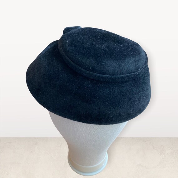 Sophisticated Black Vintage Wool Hat - image 7