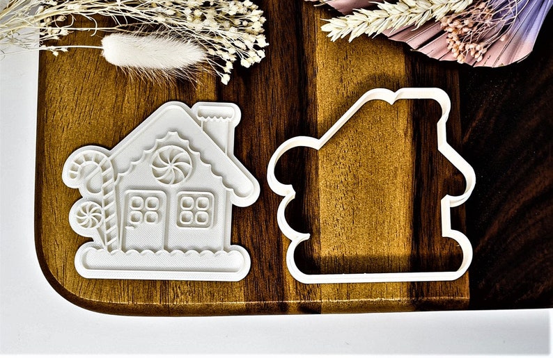 Gingerbread House Cookie Cutter Stamp image 2