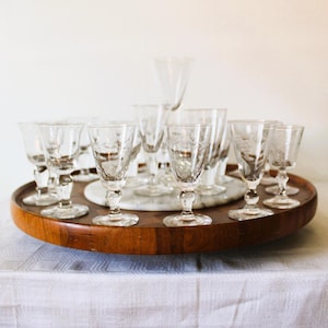S. ANTIQUE 1910- Scandinavian Clear Glass Cups with Hand-Etched Motifs – Early 20th Century Tableware for Elegant Dining or Display
