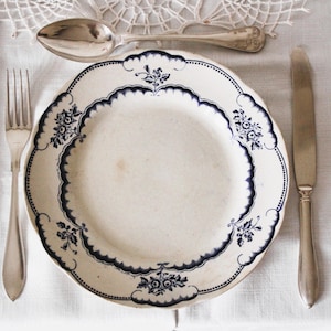 ANTIQUE Gustavsberg Paris Swedish dinnerplates. Set of 3. Wedding tablesetting, fancy dinner. Victorian/Edwardian/cottage core/farmhouse