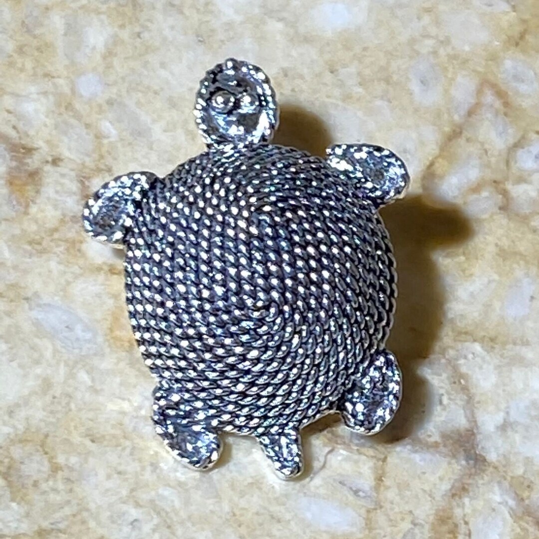 Pendentif Sarde En Filigrane - Corbula Et Corail Rouge Sur Or 18 Carats (750) - Neuf Avec étiquettes, MARROCU