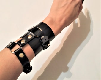Leather bracelets unisex handmade, bracelets rock, bracelets large wrists, wide bracelets with two levels adjustable, genuine and vegan lthr