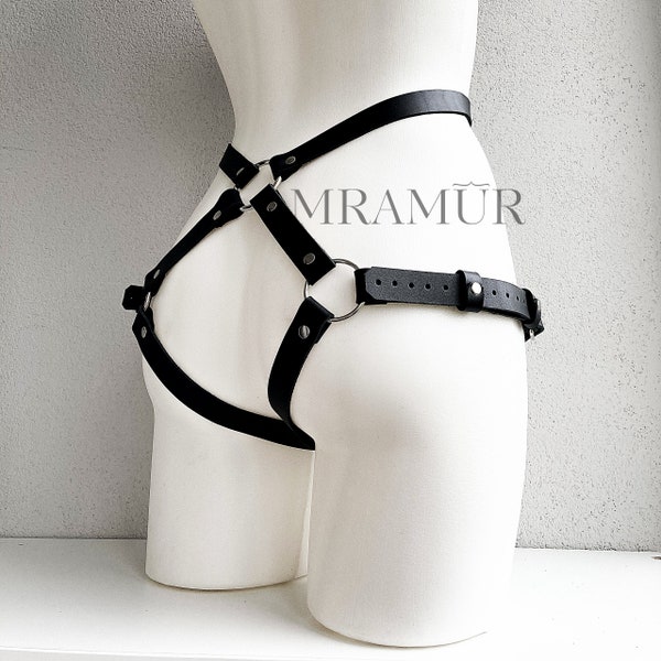 Thigh straps, Leather harness for thighs, leather garters belt, thigh harness women, thigh leather harness, thigh accessories, garter belt