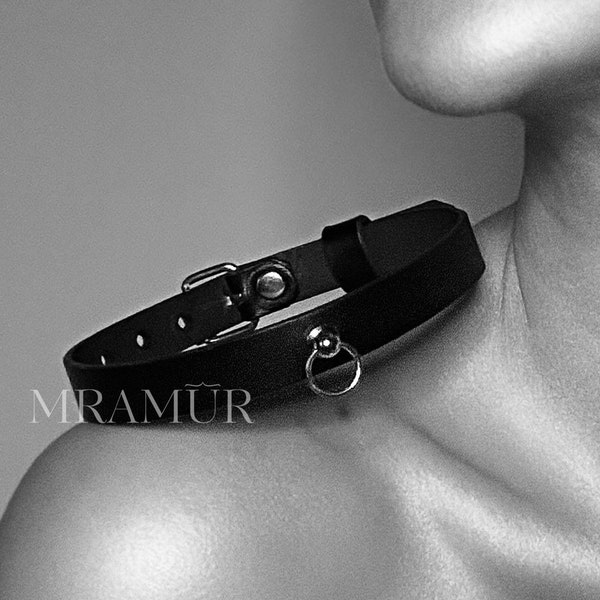 Thin leather necklace choker with ring, gift with personalized statement, submissive minimalist stylish choker, women sexy collar
