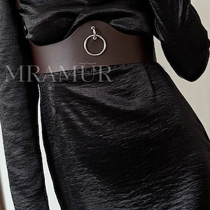 underbust corset belt with shoulder straps