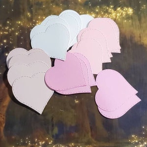 20 corazones de papel cosidos en rosa y blanco, corazones de cartulina troquelados de 2 pulgadas, recortes de corazón, corazones de San Valentín, corazones en blanco