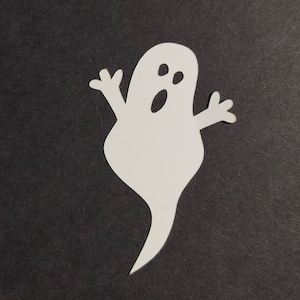 Lot de 20 fantômes découpés, plusieurs tailles, fantômes en papier cartonné, fantômes d'halloween, fantômes en papier découpés
