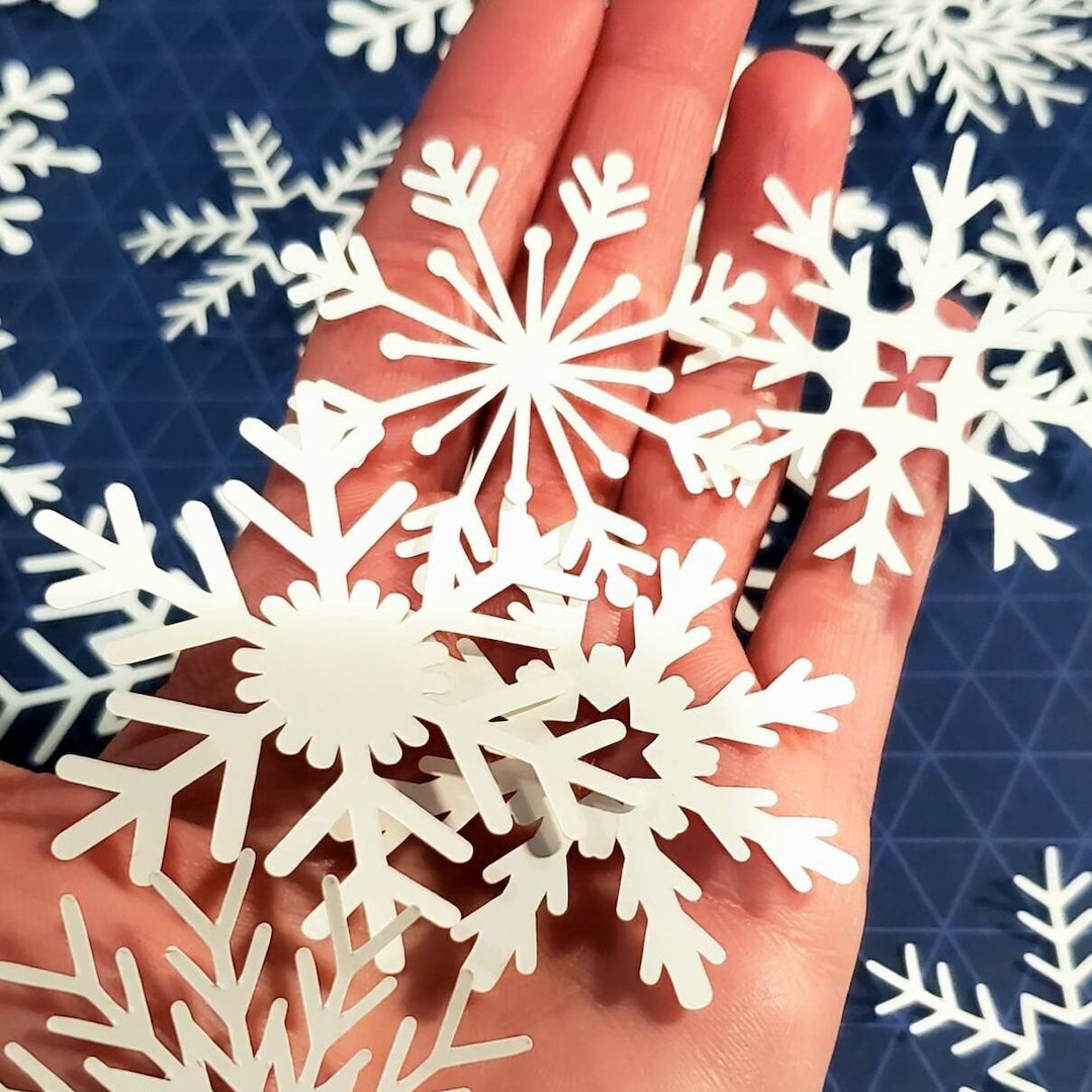 20 White Cardstock Paper Snowflakes, Assorted Sizes, Die Cuts for Cards