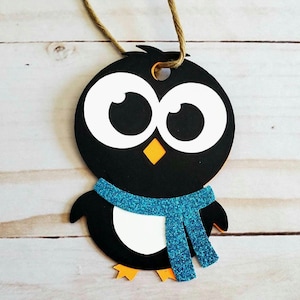 Étiquettes cadeaux de Noël pingouin festif : lot de 8 étiquettes des Fêtes fabriquées à la main