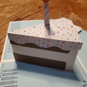 3D Birthday cake pop up card handmade, happy birthday pop-up card in pink or blue