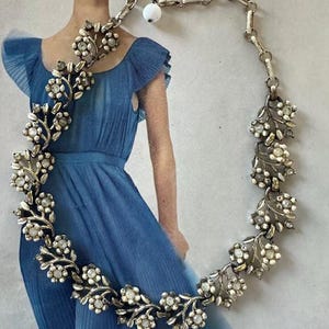 1950s Coro Signed Vintage MCM Cream Enamel Flower Necklace Hook Clasp Link Rhinestone Mid Century Choker Jewelry Gift