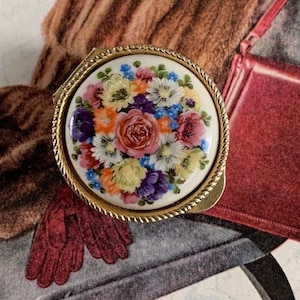 Vintage Floral Porcelain Top Pill Box, Porcelain Floral Trinket Box, Porcelain Jewelry Box, Vintage Pill Box, Trinket Box