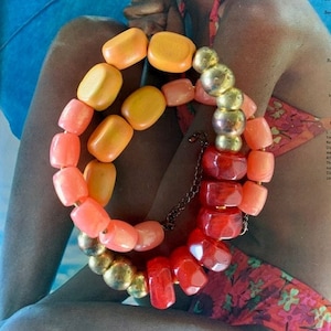 70s Lucite Wood Brass Beaded Necklace, 70s Necklaces, 70s Jewelry, 70s Chunky Necklace, Chunky Bead Necklace, Vintage Beaded Necklace