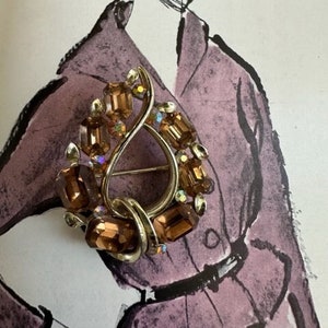 1960s Lisner Signed Brooch Gold Tone Apricot Crystal MCM Pin with Aurora Borealis Rhinestones Vintage Mid Century AB Collectible Jewelry