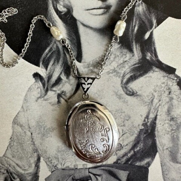 Avon Vintage Locket Etsy