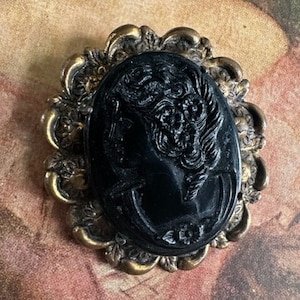 Brass Setting with Black Celluloid Cameo Brooch, Black Celluloid Cameo Pin, 30s Left Facing Victorian Woman Cameo Pin,1930s Celluloid Cameo