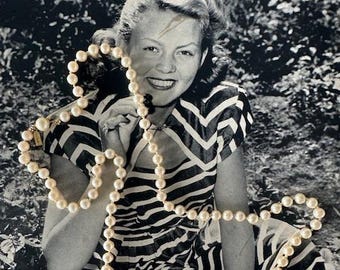 1960s Marvella Signed Knotted Glass Faux Pearl Beaded Necklace Elegant Classic Beads Mid Century Bridal Wedding Heirloom Statement Jewelry