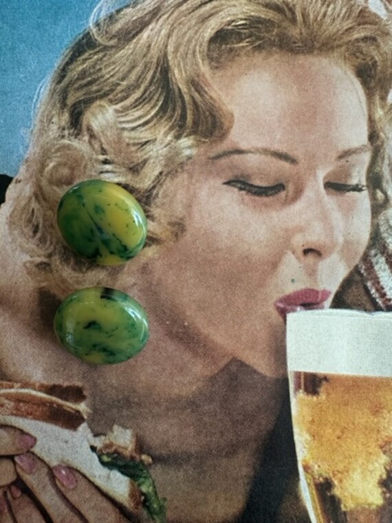 1930s Bakelite Green Marbled Button Clip On Earri… - image 3